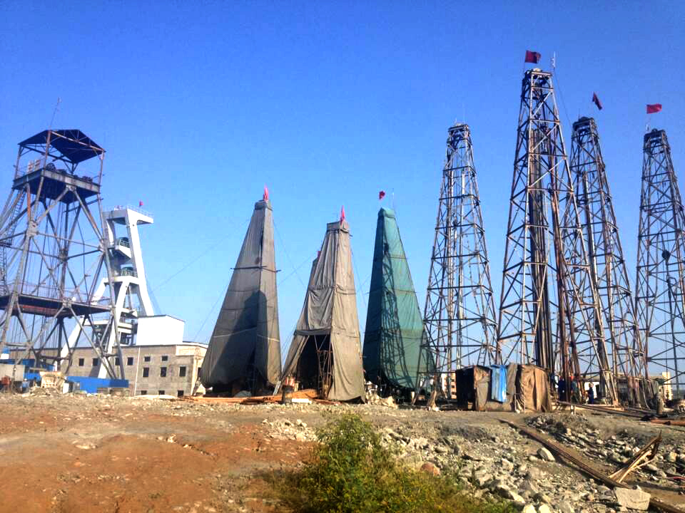 31.河北邢臺中關(guān)鐵礦溜破系統(tǒng)地表預注漿工程.jpg